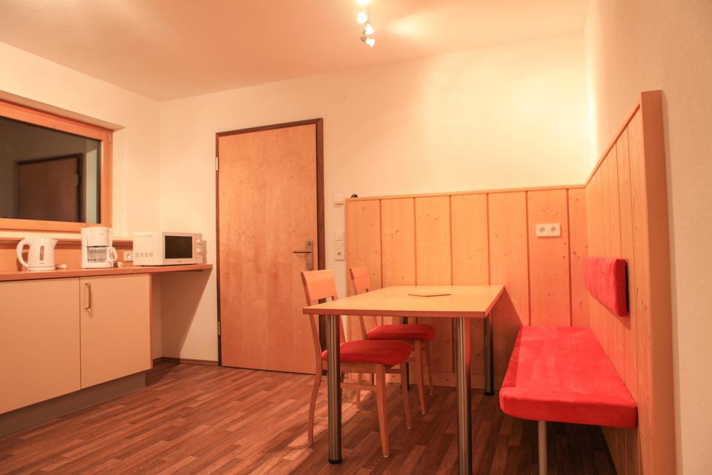 Apart Sportiva Klosterle am Arlberg Room photo